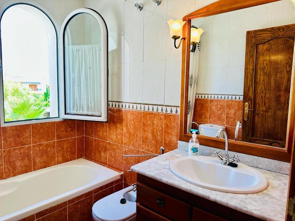 Apartamento En Zona Nudista Vera Almeria - Oso House Bagian luar foto